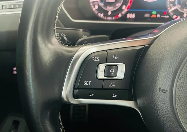 Volkswagen Tiguan cena 114900 przebieg: 84525, rok produkcji 2018 z Człopa małe 781